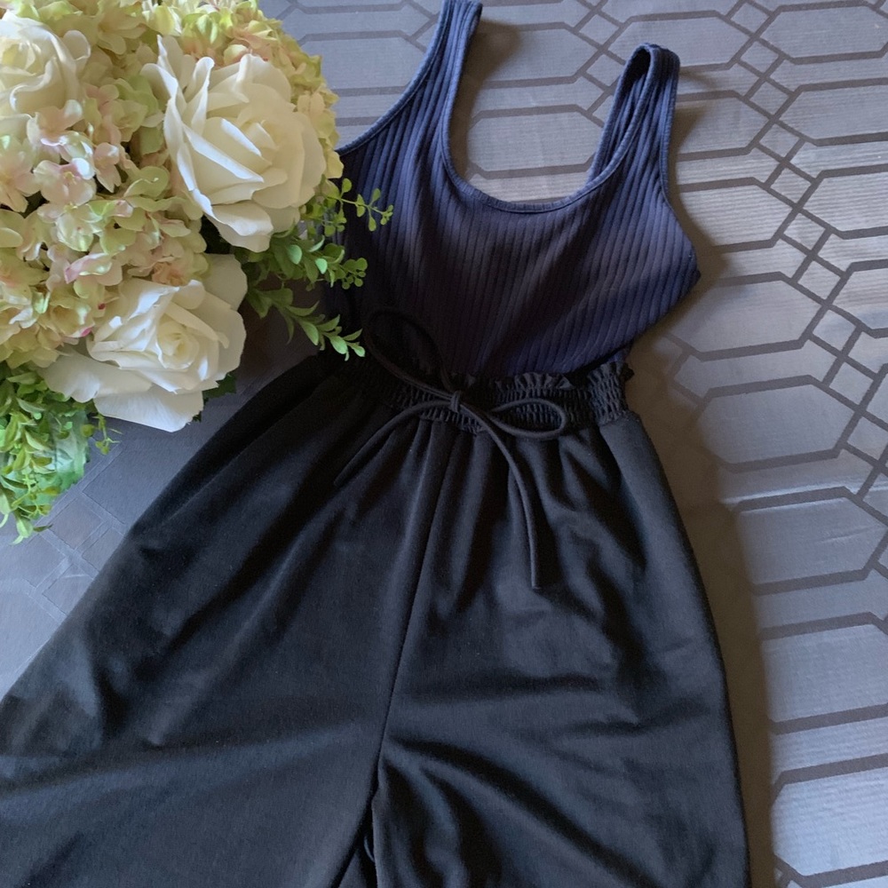 🎈Sale 20% NWOT The Vanity Room Jumpsuit